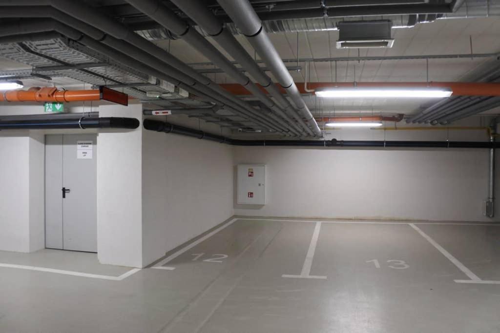 Boutique 109 - Old City, Luxury Apt. With A Garage Krakow Exterior photo